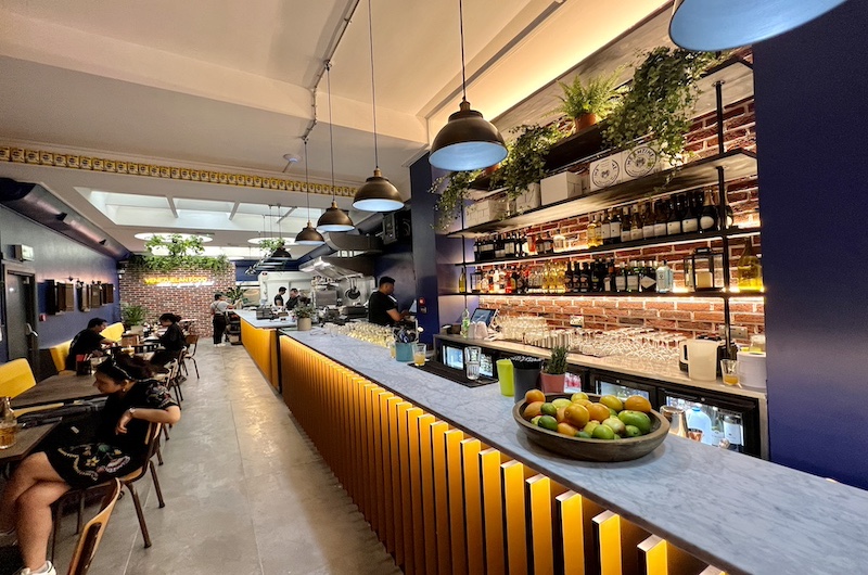 Fully fitted restaurant lease for sale in Stockwell / Vauxhall - MKR Property